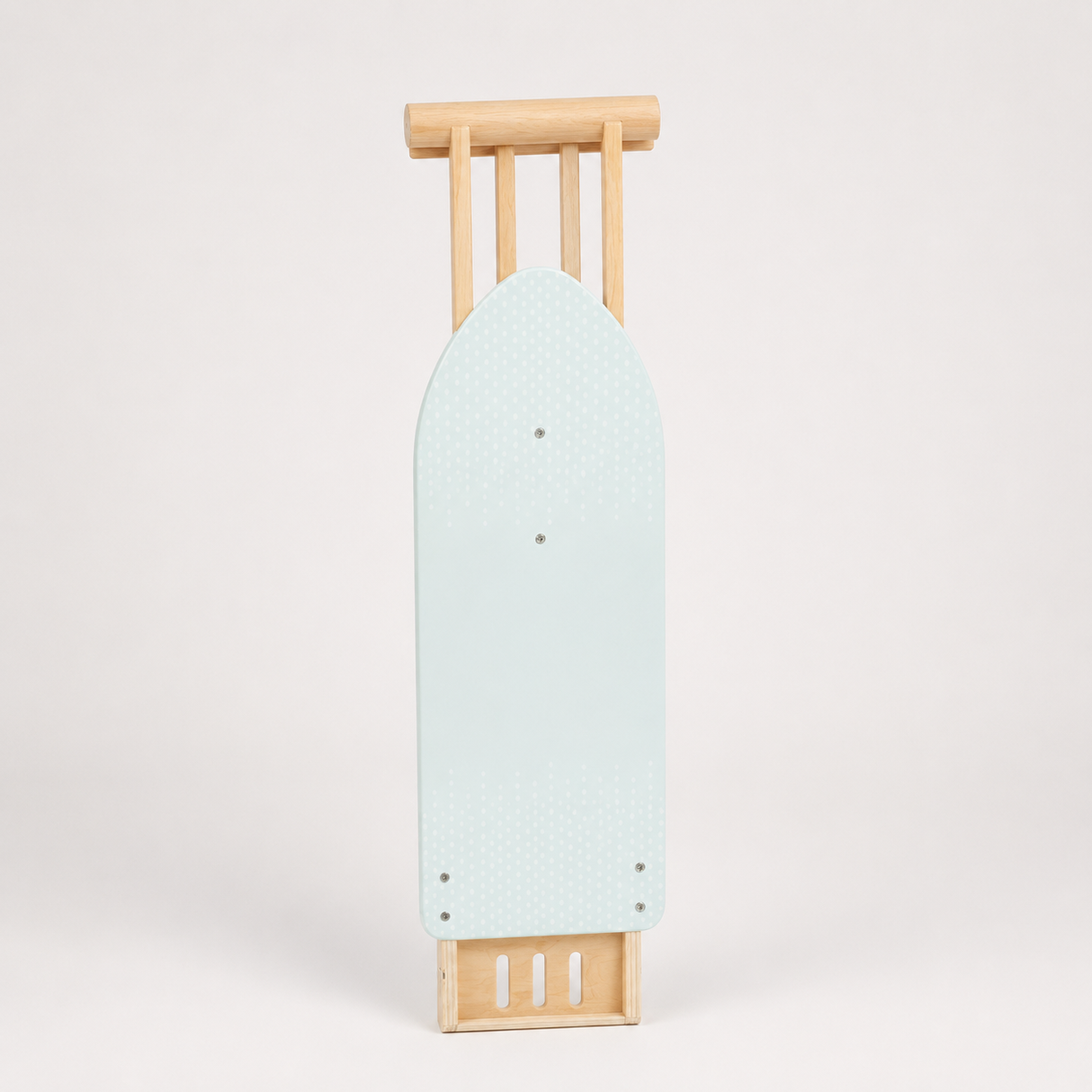 Planche et fer à repasser en bois