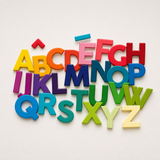 Coffret de 77 magnets lettres majuscules